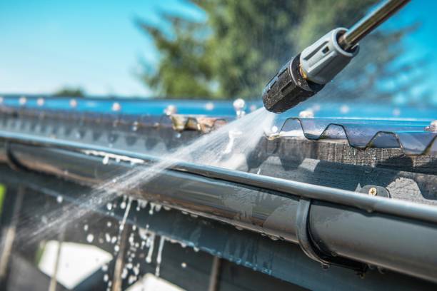 Best Roof Power Washing Services  in Hometown, PA